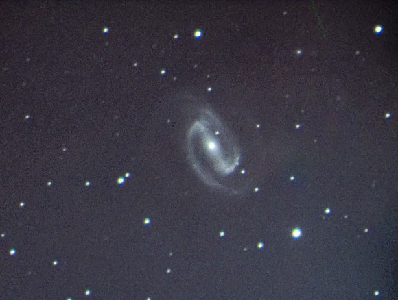 エリダヌスにある大きな棒渦巻銀河NGC1300・・_b0100253_21020924.jpg