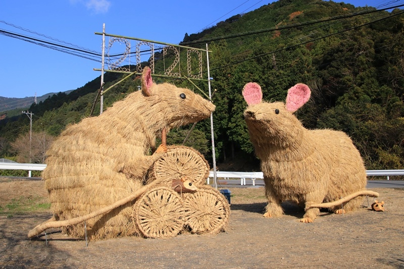 大代のジャンボ干支2020♪ ~ネズミ一家~_a0167759_16435365.jpg
