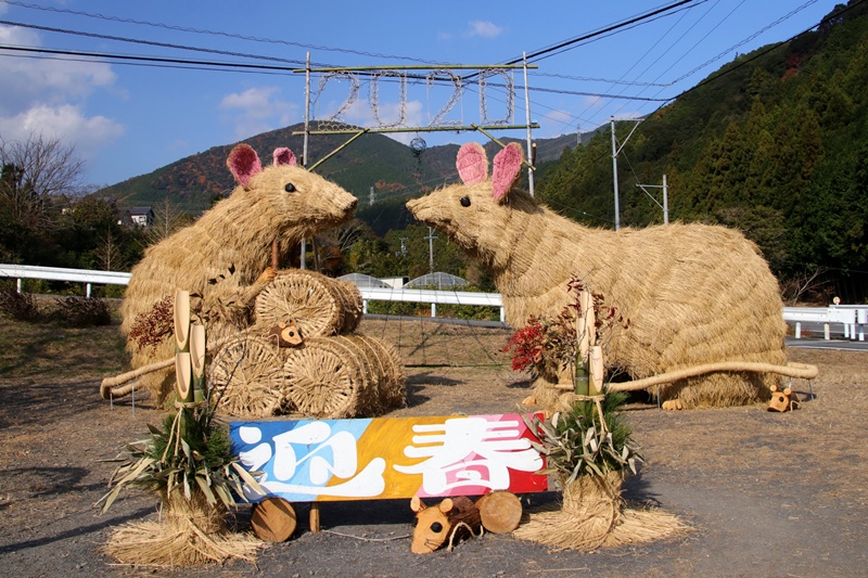大代のジャンボ干支2020♪ ~ネズミ一家~_a0167759_17215540.jpg