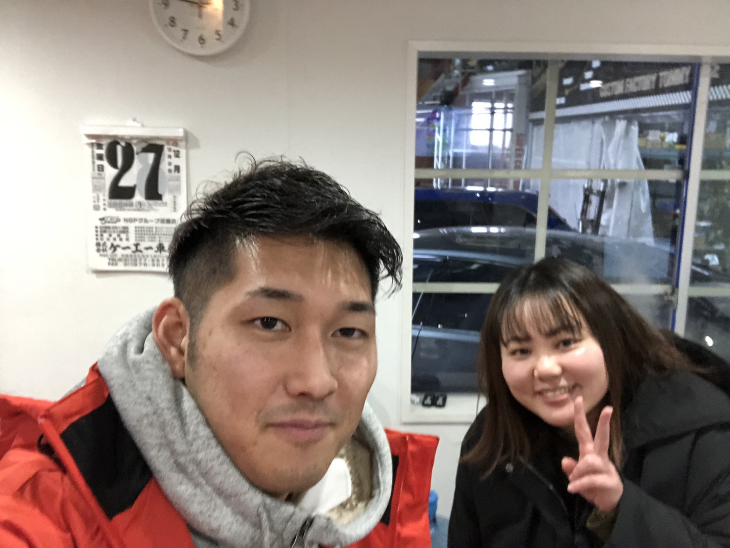 12月27日(金)トミーベースブログ☆T様レガシィワゴン納車✨✨1月7日より初売り開催🎶レクサス♬スバル限定車🎶クラウン♬フーガ🎶希少車多数✨自社ローン_b0127002_18422690.jpg