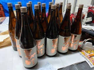 吟醸むろ掃除&「特別純米GOLDラベル」酒カップ瓶詰など_d0007957_22261478.jpg