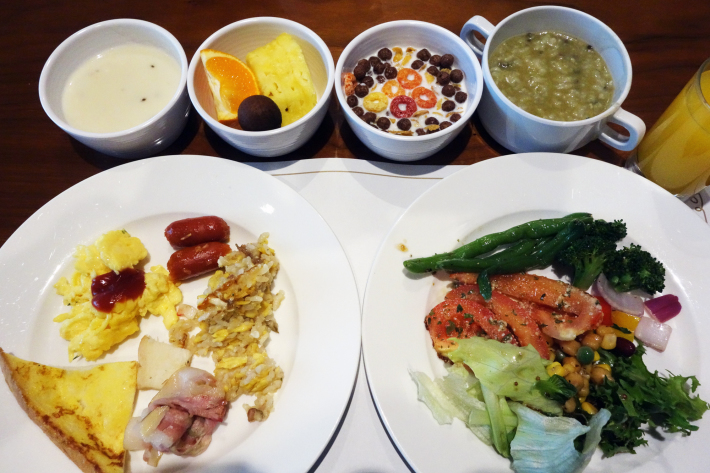 仁寺洞の韓国伝統茶カフェ 水曜日(スヨイル 수요일)と ニュー国際ホテル(뉴국제호텔)2019年12月 ソウルの旅_f0117059_19410923.jpg