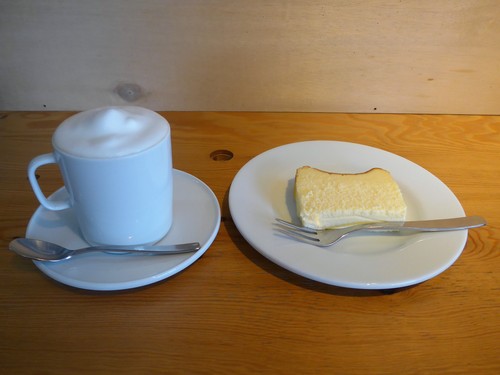 京都・二条城「ソングバードコーヒー」へ行く。_f0232060_17461950.jpg