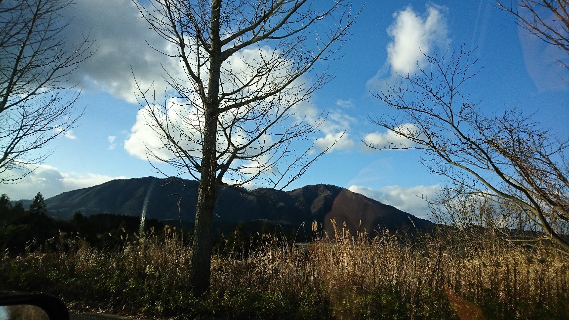 五合庵と弥彦山_b0237229_20481749.jpg