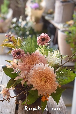 小さなお正月アレンジ♪ _e0128909_07572842.jpg