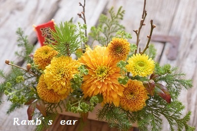 小さなお正月アレンジ♪ _e0128909_07573624.jpg