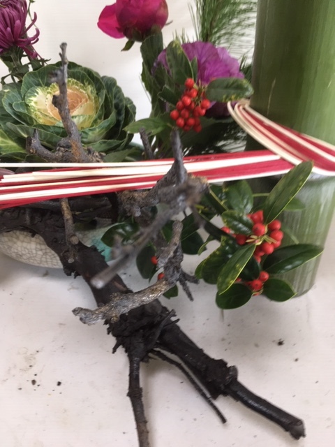 お正月の生け花_e0350971_08442393.jpg