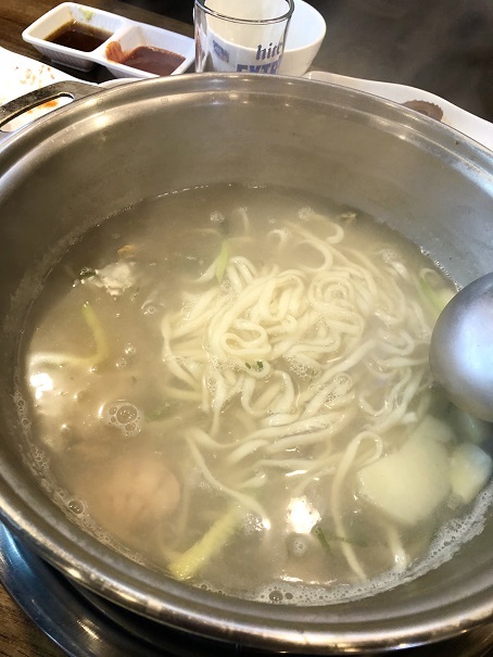 ソウルのタコ鍋は生きてるタコ!_b0060363_23505207.jpeg