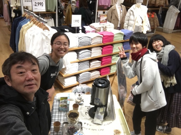 ユニクロ下北沢店にてコーヒー販売を行いました 田靡秀樹 たなびきひでき ブログ 耳の向くまま 足の向くまま