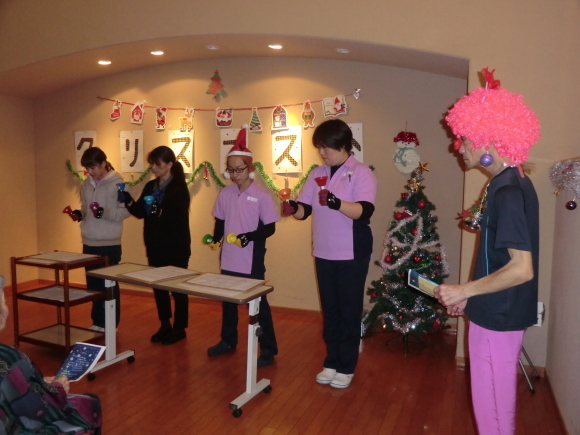 クリスマス会開催_e0163042_12581697.jpg