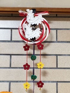 夜半桜さんの飛翔鶴とつるしつまみ飾り_c0122475_13322967.jpeg