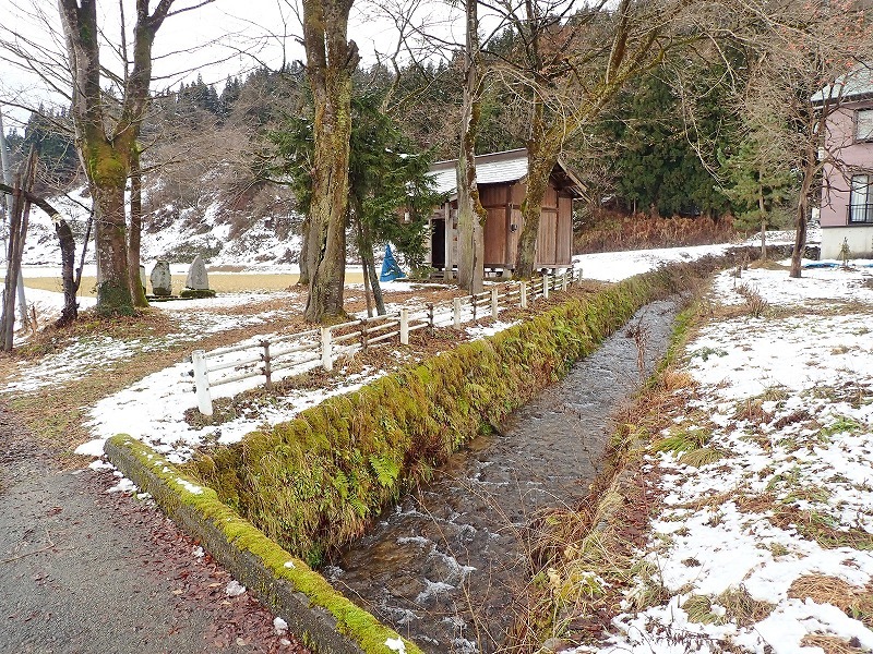 新年の\"冬の一人フットパス\"でした!_c0336902_19021759.jpg