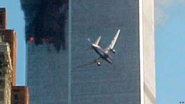 【超ド級】ユダヤの陰謀:心理戦の第3次世界大戦に!ユダヤ人が911テロを仕組んだ!~イスラエル(モサド)がやった証拠がここにある~付録:9/11(9.11)テロ実行組織やケネディ暗殺も!_e0069900_23015978.jpg