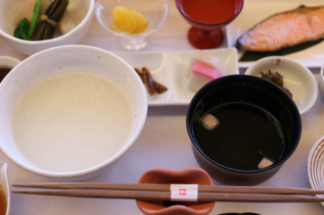 今年も伊勢神宮から出発です　←「朝かゆから出発」の間違いじゃない？_f0354014_22050710.jpg