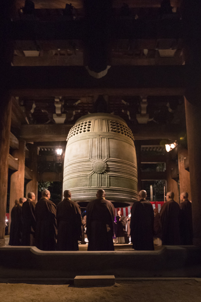 知恩院「除夜の鐘」_e0051888_00095275.jpg
