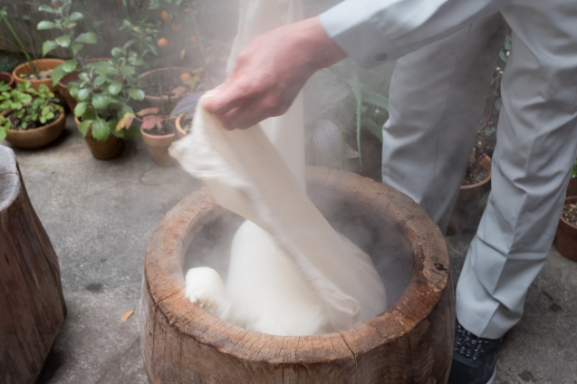 年末のこと OASI で餅つき_e0369736_18340682.jpg