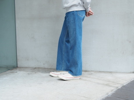 AURALEE -WASHED HARD TWIST DENIM 5P PANTS- : Chalt