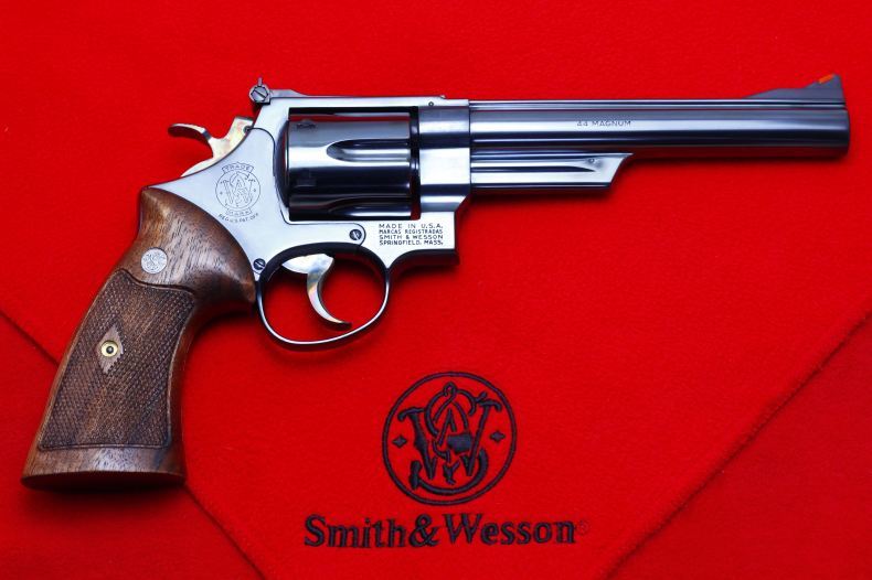 S&W M29 44MAGNUM 6 1/2inch : イルコローレブルの作業日記