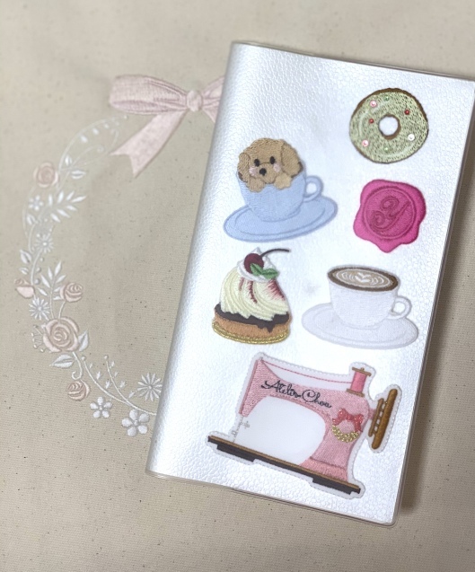 お客様の作品と刺繍デコ手帳♡_a0370893_22182918.jpeg