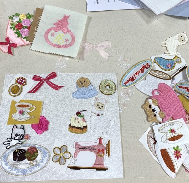 お客様の作品と刺繍デコ手帳♡_a0370893_22185992.jpeg