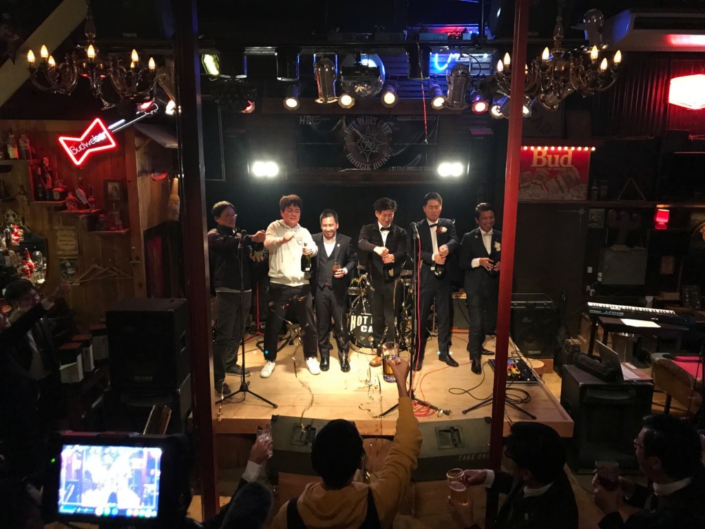 12月例会後の卒業生を送る会_a0395200_18565121.jpg