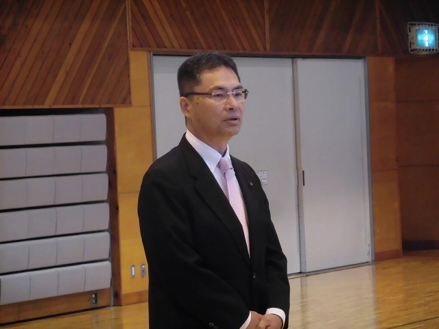 男女そろって県大会優勝を! 富士高ハンドボール部の2020年「初投げ」_f0141310_07531466.jpg