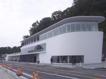 高岡周辺の建築探訪_a0394451_13560629.jpg