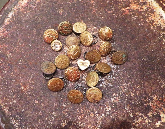 Vintage Antique Carhartt Change Buttons + 当店の1月の営業は、本日最終日 !! 今日まで !!!_e0187362_17030765.jpg