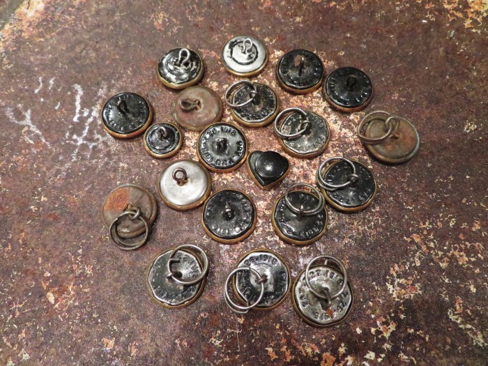 Vintage Antique Carhartt Change Buttons + 当店の1月の営業は、本日最終日 !! 今日まで !!!_e0187362_17035751.jpg