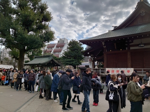 「千駄ヶ谷お正月の賑わい」_a0075684_10362988.jpg