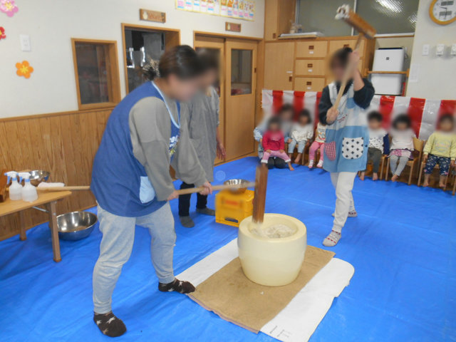 もちつき_e0148419_10264918.jpg