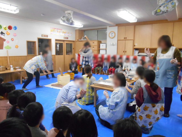 もちつき_e0148419_10273216.jpg