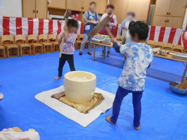 もちつき_e0148419_10293047.jpg