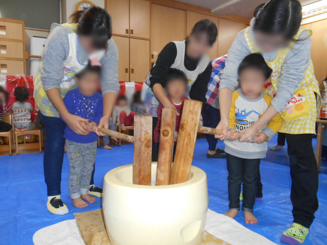 もちつき_e0148419_10294892.jpg