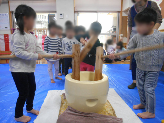 もちつき_e0148419_10303654.jpg