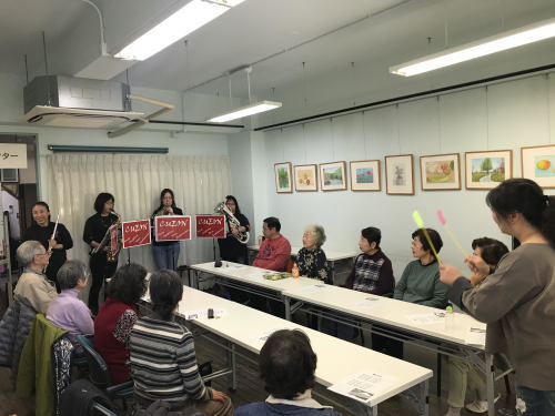 認知症予防教室(ipadで脳トレーニング)_c0113948_14334158.jpg