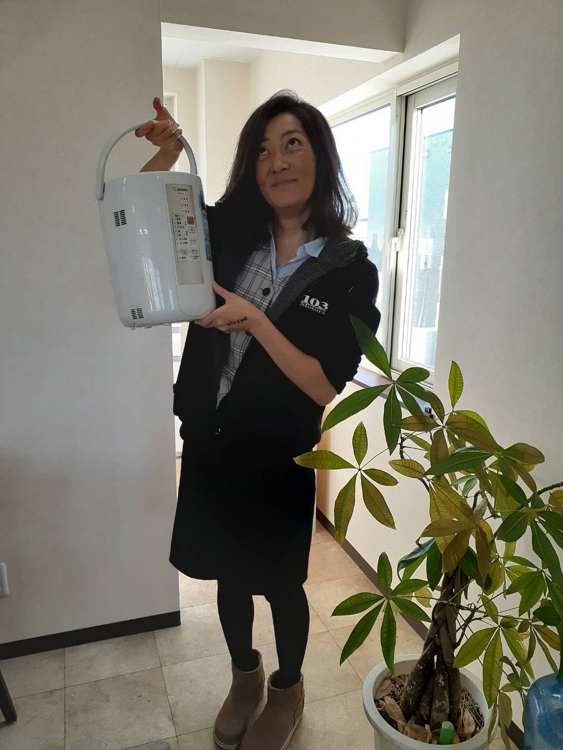 1月10日(金)本店ブログ♪ タントのことならお任せ下さい♡ ランクル ハマー アルファード_b0127002_17434411.jpg