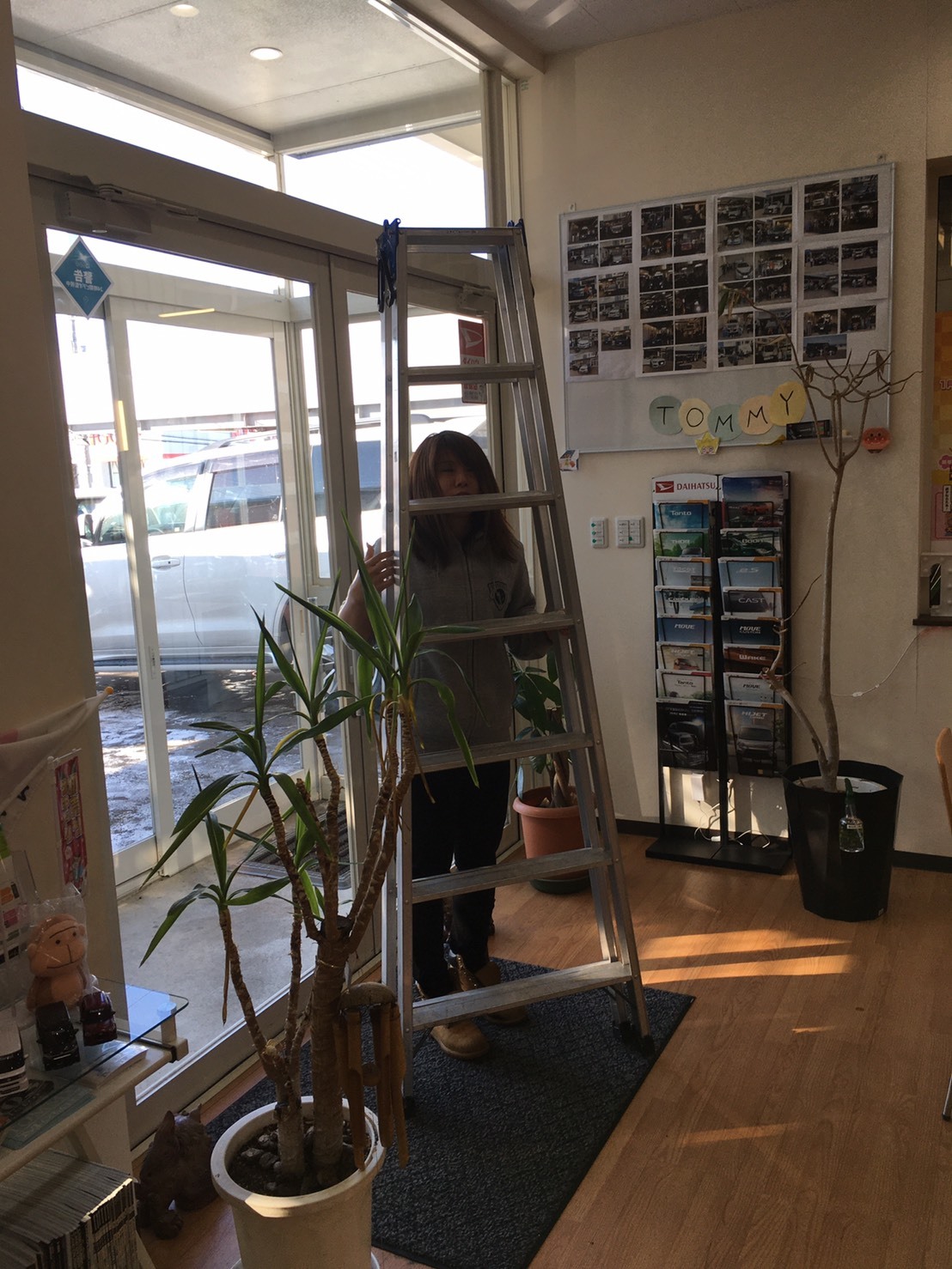 1月10日(金)本店ブログ♪ タントのことならお任せ下さい♡ ランクル ハマー アルファード_b0127002_18150980.jpg