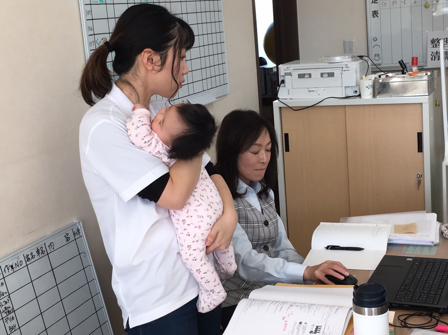 1月10日(金)本店ブログ♪ タントのことならお任せ下さい♡ ランクル ハマー アルファード_b0127002_18185340.jpg