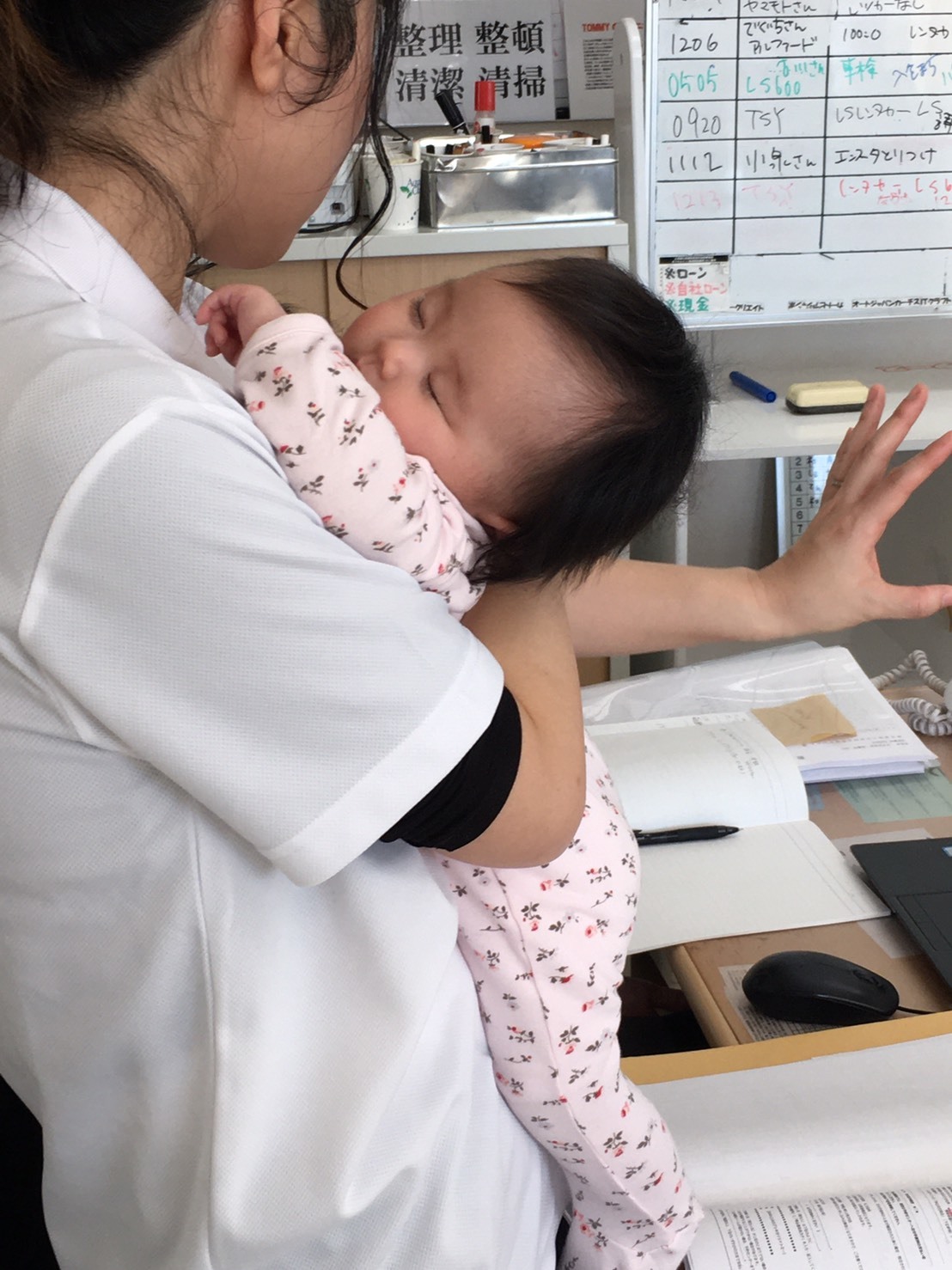 1月10日(金)本店ブログ♪ タントのことならお任せ下さい♡ ランクル ハマー アルファード_b0127002_18201079.jpg