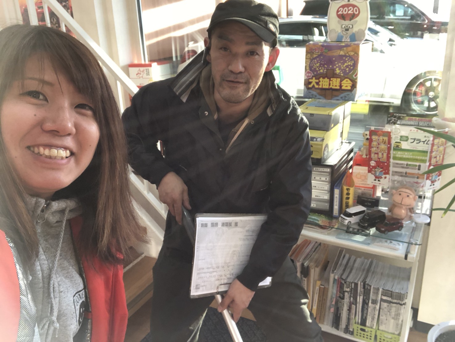 1月10日(金)本店ブログ♪ タントのことならお任せ下さい♡ ランクル ハマー アルファード_b0127002_18223642.jpg