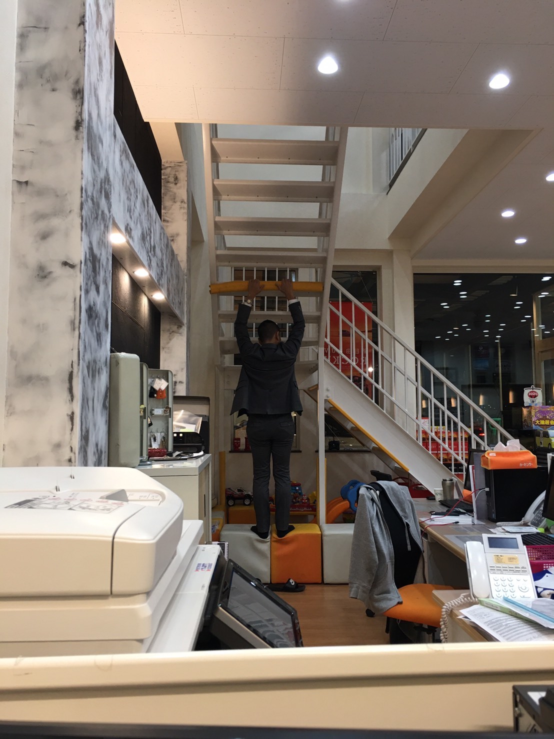 1月10日(金)本店ブログ♪ タントのことならお任せ下さい♡ ランクル ハマー アルファード_b0127002_19020310.jpg