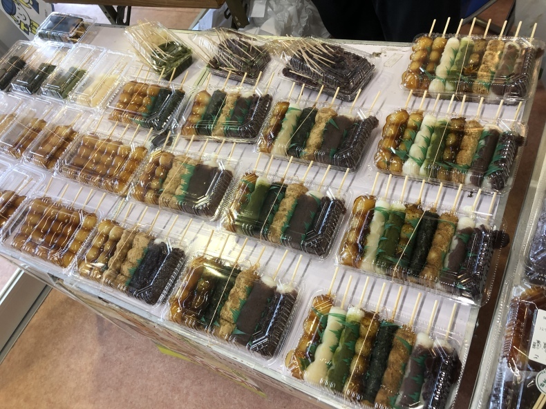 大洗まいわい市場　本日もお団子試食販売やっております&#127841;_a0283448_12070635.jpeg