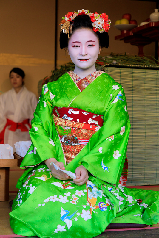 十日ゑびす・残り福（祇園甲部 槇里子さん、小純さん） : 花景色