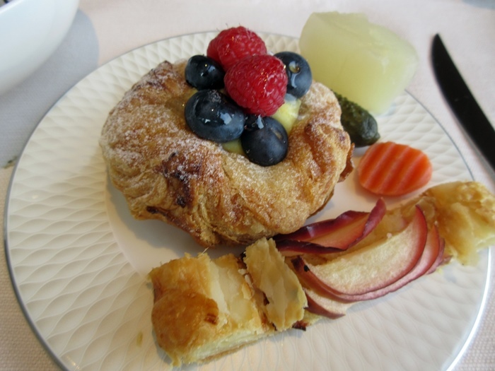【ストリングスホテル東京】美味しいお洒落な朝食【クラブインターコンチ】_b0009849_12292703.jpg