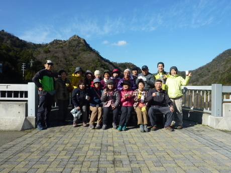 新春岩開き&山の新年会 『菊水ルンゼ登攀と菊水山登山』_c0218841_12013883.jpg