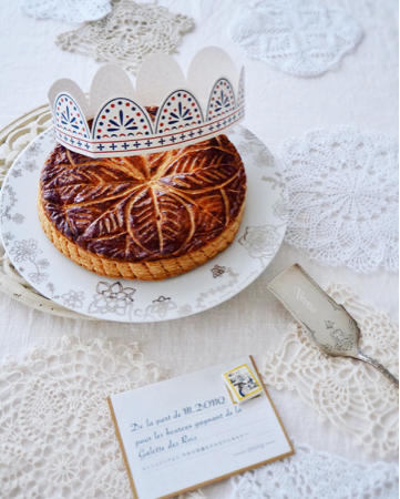 Galette Des Rois 王様のケーキ Nicottoな暮らし うつわとおやつの物語