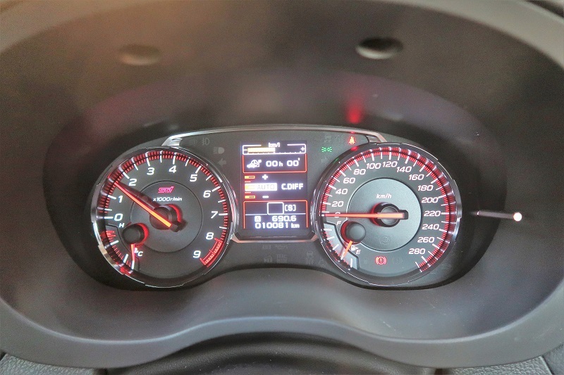シャトー・キノー・ランクローとWRX STI RA-R_f0076731_15044147.jpg