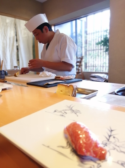 博多で白子の握りを堪能する♪_b0060363_12430143.jpg