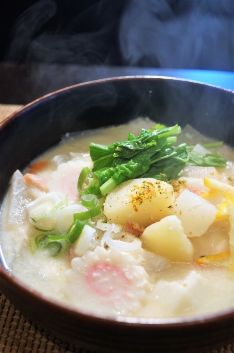 ■ランチスープ【お野菜ゴロゴロの粕汁】味付けは塩のみで旨い!_b0033423_07505233.jpg
